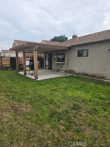 2099 Applewood Street, Colton, CA 92324