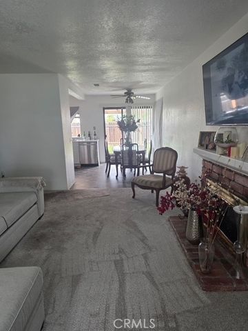 2099 Applewood Street, Colton, CA 92324