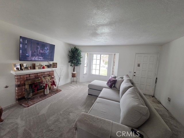 2099 Applewood Street, Colton, CA 92324