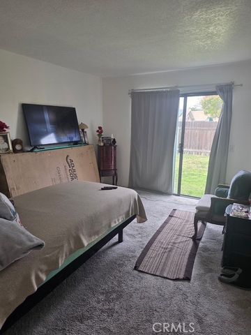 2099 Applewood Street, Colton, CA 92324