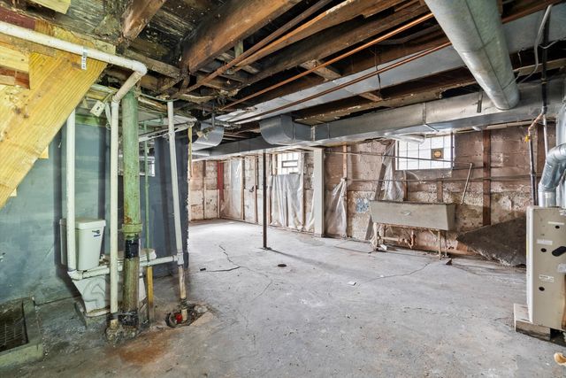 2808 E 93rd Street, Chicago, IL 60617