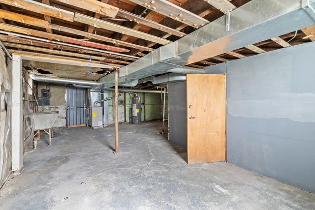 2808 E 93rd Street, Chicago, IL 60617