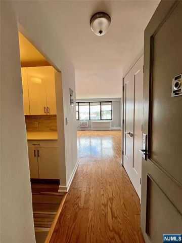 500 Central Avenue 504, Union City, NJ 07087