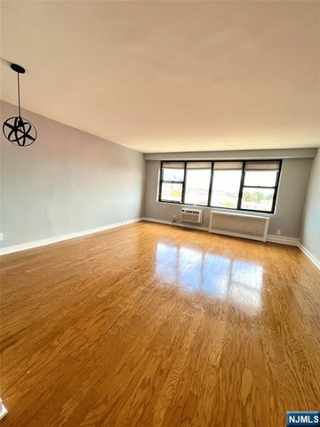 500 Central Avenue 504, Union City, NJ 07087