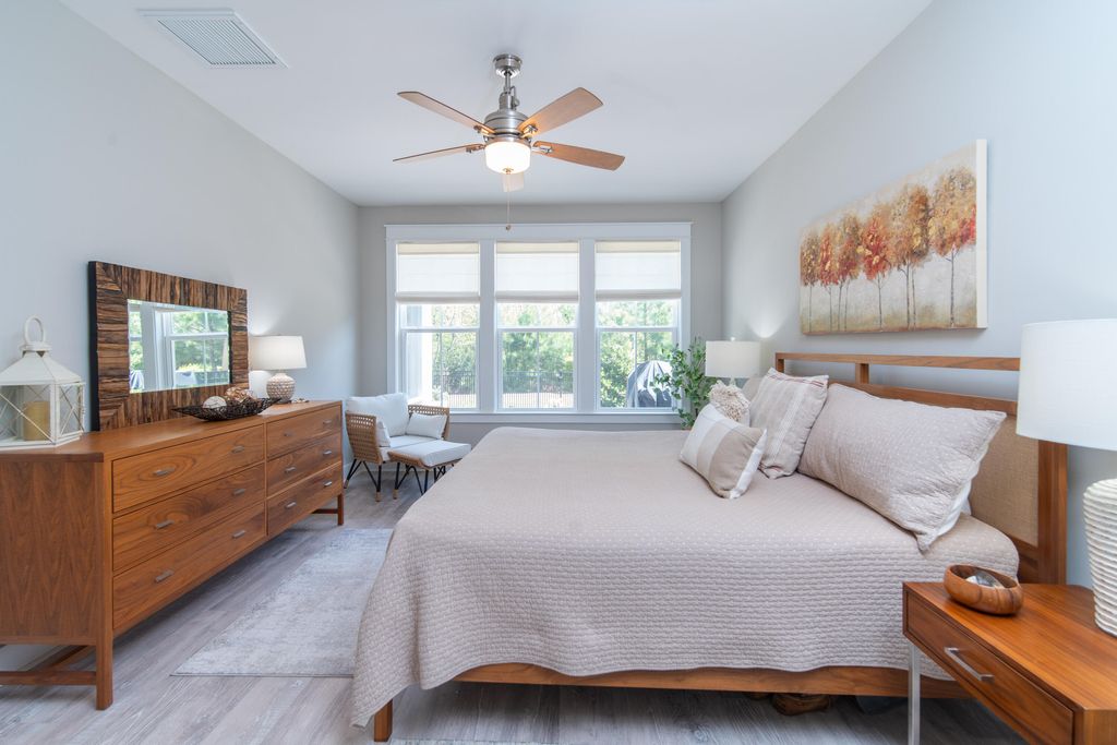 Image 18 of property listing at 339 Seaside Trail, Summerville, SC 29486