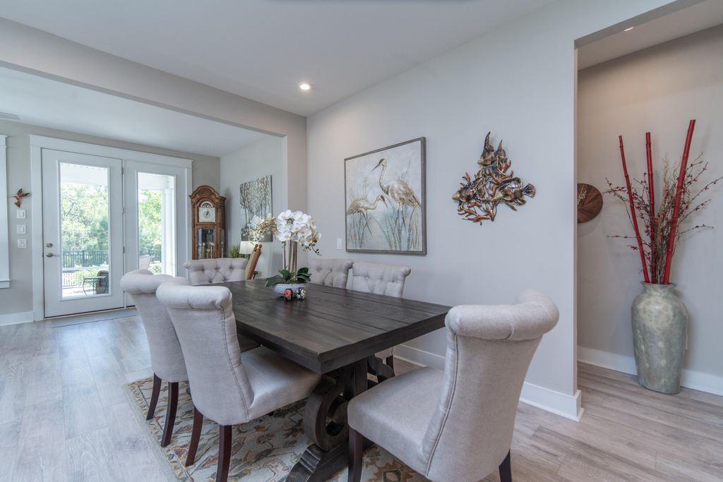 Image 7 of property listing at 339 Seaside Trail, Summerville, SC 29486