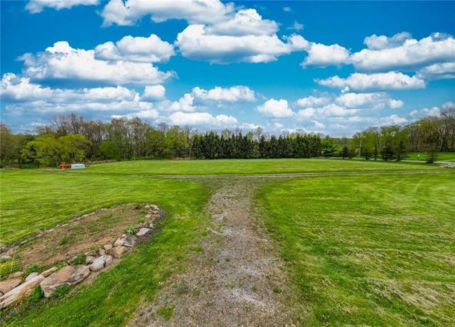 0 McMillan Rd, Findley Twp, PA 16137