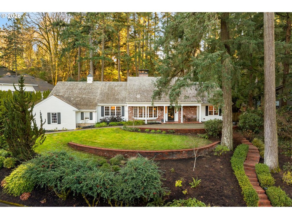 39 HILLSHIRE Dr, Lake Oswego, OR 97034