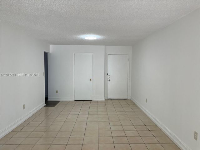 9190 Fontainebleau Blvd 202, Miami, FL 33172