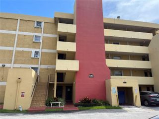 9190 Fontainebleau Blvd 202, Miami, FL 33172
