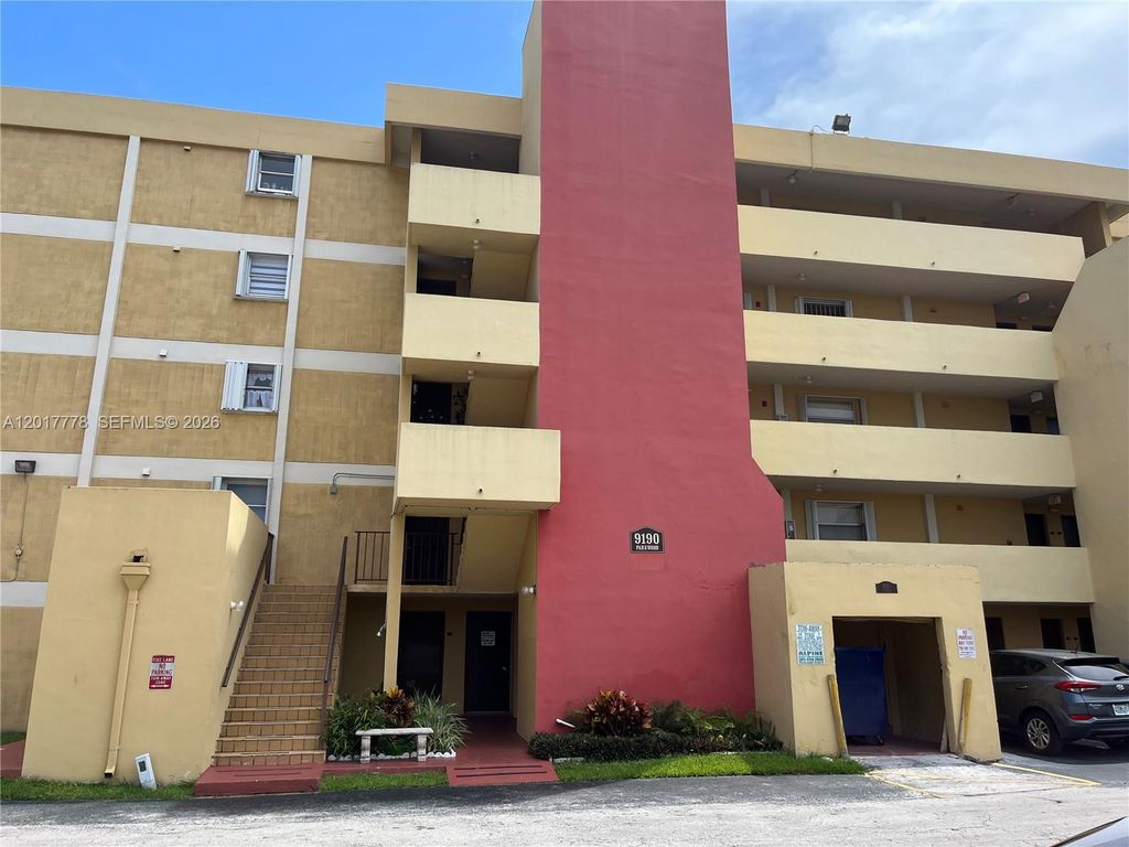 9190 Fontainebleau Blvd 202, Miami, FL 33172