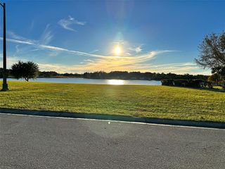 528 MEANDERING WAY, Polk City, FL 33868