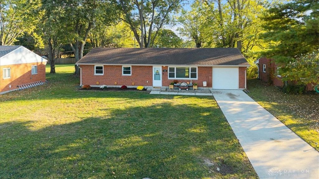 129 Phillipsburg Union Road, Englewood, OH 45322