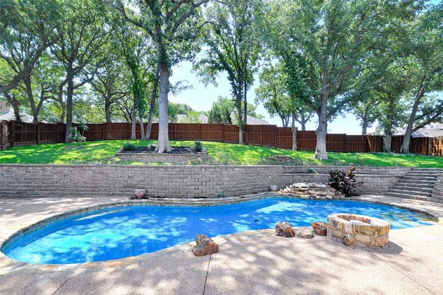 515 Craig Circle, Highland Village, TX 75077