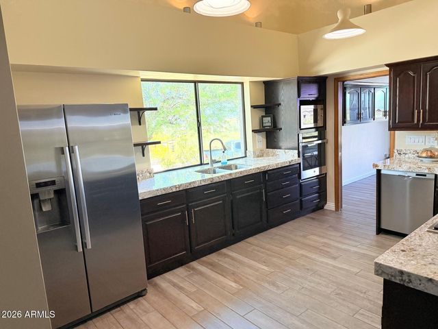 2311 E EUCLID Avenue, Phoenix, AZ 85042