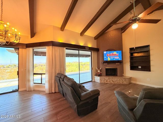 2311 E EUCLID Avenue, Phoenix, AZ 85042