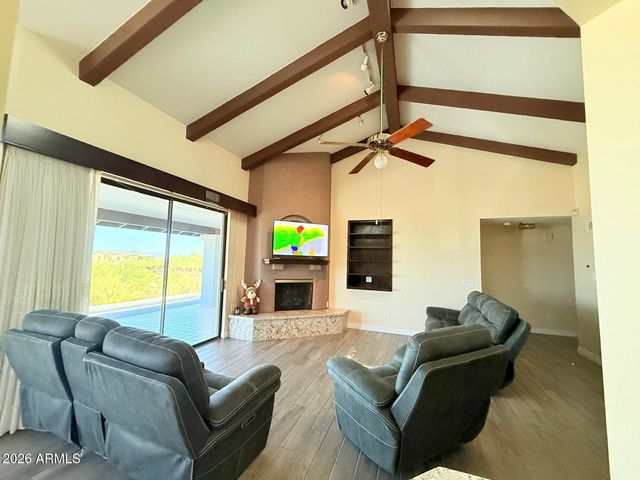2311 E EUCLID Avenue, Phoenix, AZ 85042