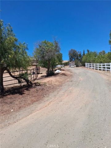 5319 Easy Street, Acton, CA 93510