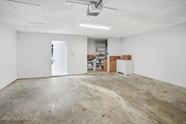 19 Lake Barnett Drive, Brandon, MS 39047