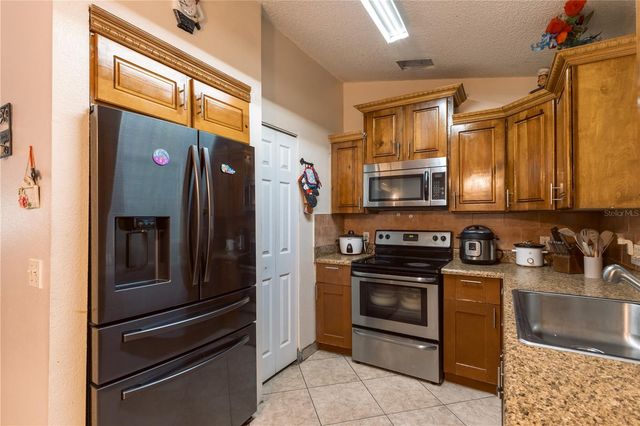 1240 CLARION CIRCLE, Deltona, FL 32738