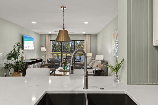 901 Harbour Pointe Lane 901, Miramar Beach, FL 32550