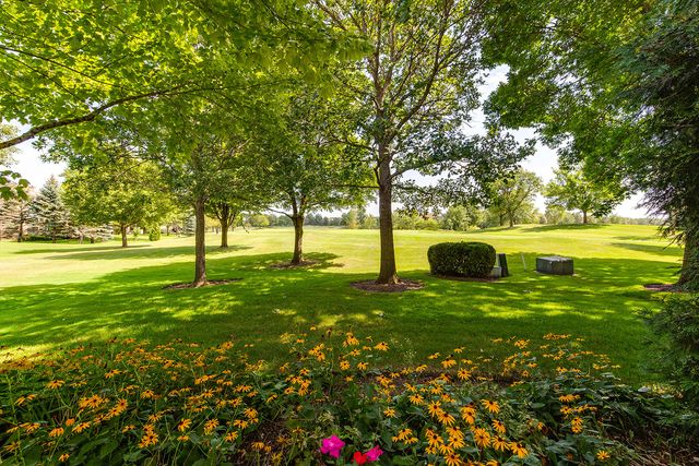 1999 Trevino Terrace, Vernon Hills, IL 60061