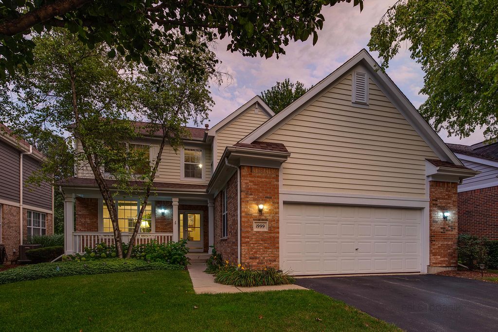 1999 Trevino Terrace, Vernon Hills, IL 60061