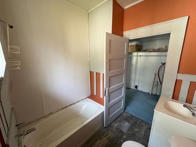 1020 N 8th Ave., Laurel, MS 39440