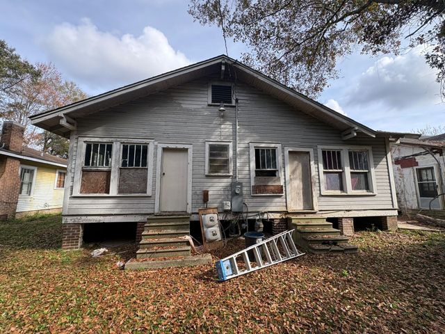 1020 N 8th Ave., Laurel, MS 39440