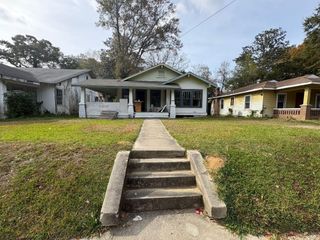 1020 N 8th Ave., Laurel, MS 39440