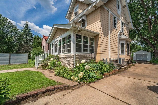 1263 Minnehaha Avenue W, Saint Paul, MN 55104