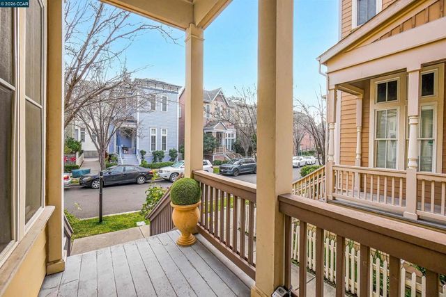 2069 Lewis St, Hercules, CA 94547