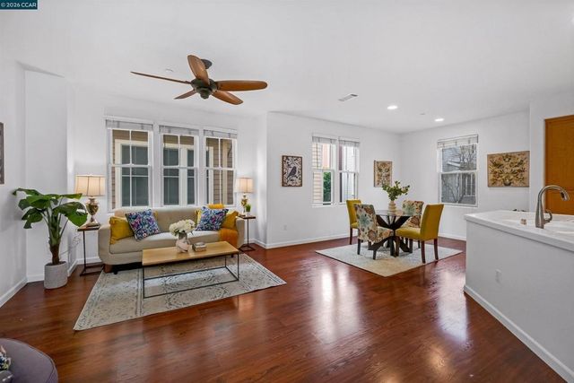 2069 Lewis St, Hercules, CA 94547