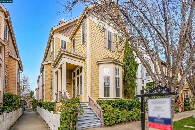 2069 Lewis St, Hercules, CA 94547