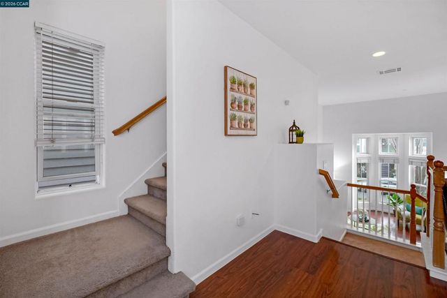 2069 Lewis St, Hercules, CA 94547