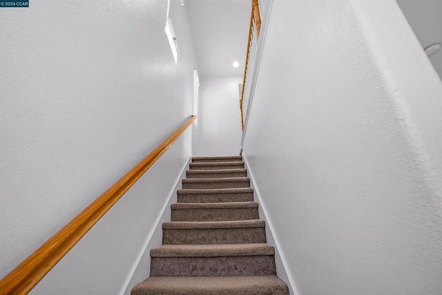 2069 Lewis St, Hercules, CA 94547