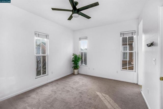 2069 Lewis St, Hercules, CA 94547