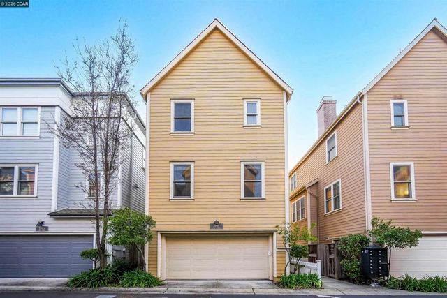 2069 Lewis St, Hercules, CA 94547