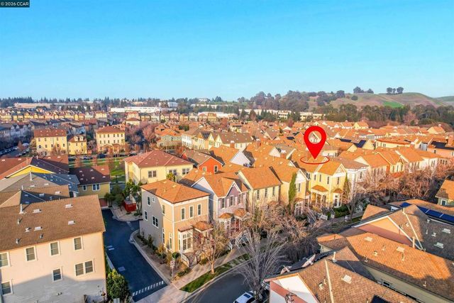 2069 Lewis St, Hercules, CA 94547