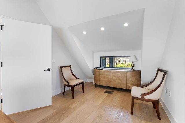 707 E Live Oak ST A, Austin, TX 78704