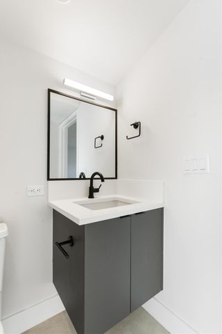 707 E Live Oak ST A, Austin, TX 78704