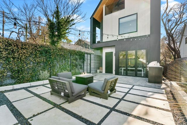 707 E Live Oak ST A, Austin, TX 78704