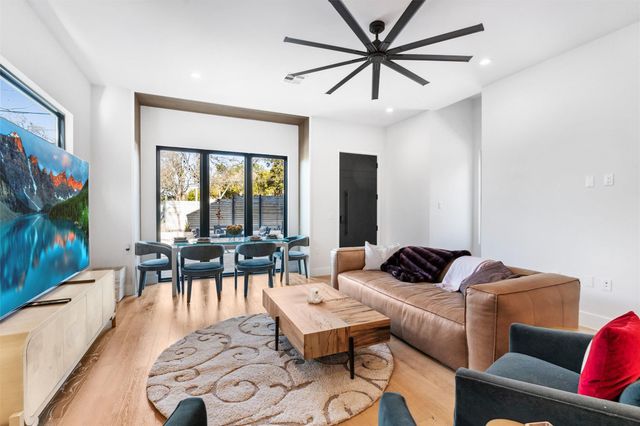 707 E Live Oak ST A, Austin, TX 78704