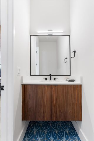 707 E Live Oak ST A, Austin, TX 78704