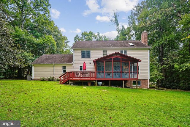 8212 HONEYSUCKLE RD, Manassas, VA 20112