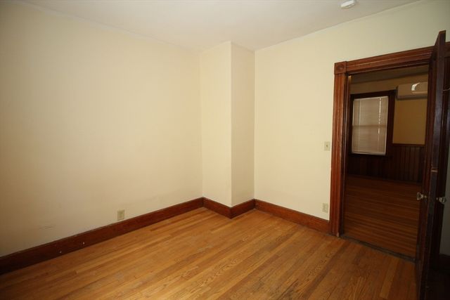 71 Ash 1, Gardner, MA 01440
