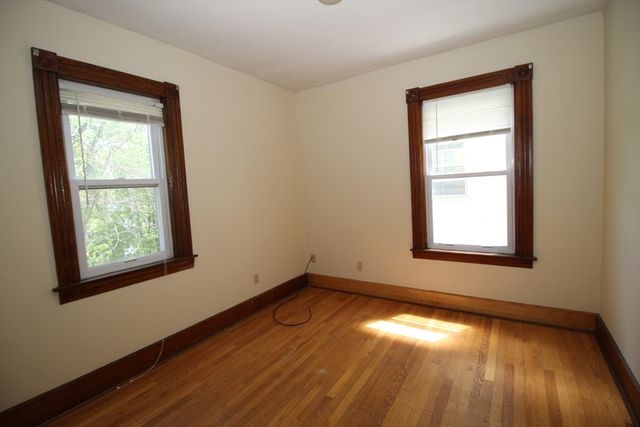 71 Ash 1, Gardner, MA 01440