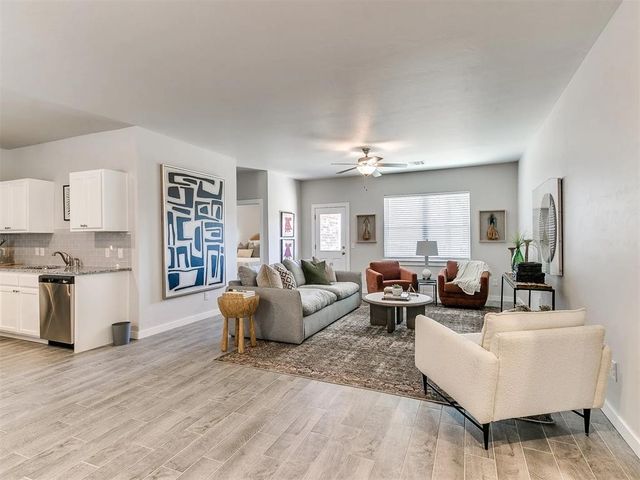 1714 Oak Way, Tuttle, OK 73089