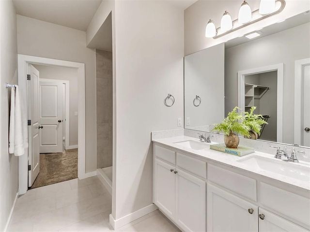 1714 Oak Way, Tuttle, OK 73089