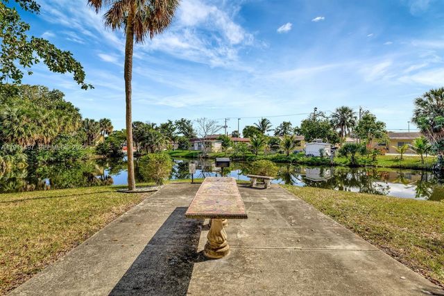 4310 NW 12th Court 302, Lauderhill, FL 33313